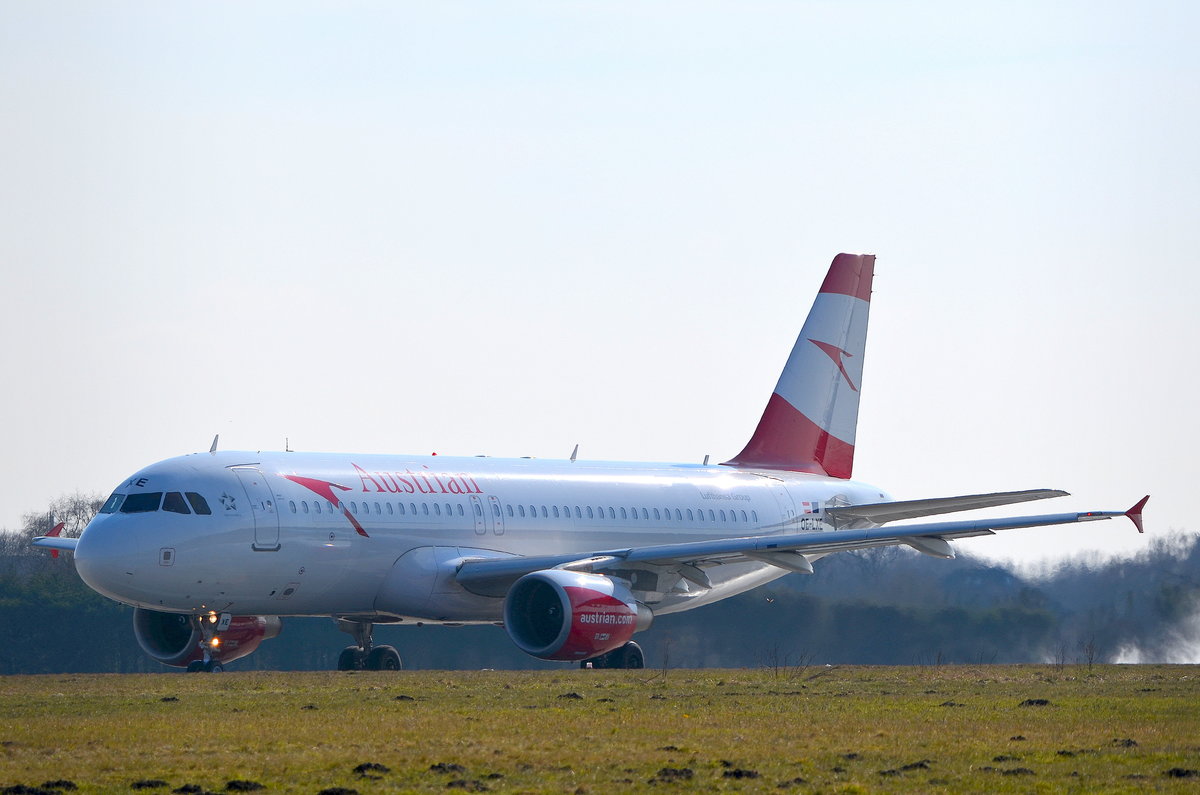 Austrian Airbus A320 OE-LXE beim Start am Airport Hamburg Helmut Schmidt am 30.03.18