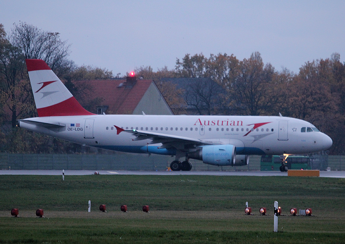 Austrian Airlines A 319-112 OE-LDG kurz vor dem Start in Berlin-Tegel am 09.11.2013