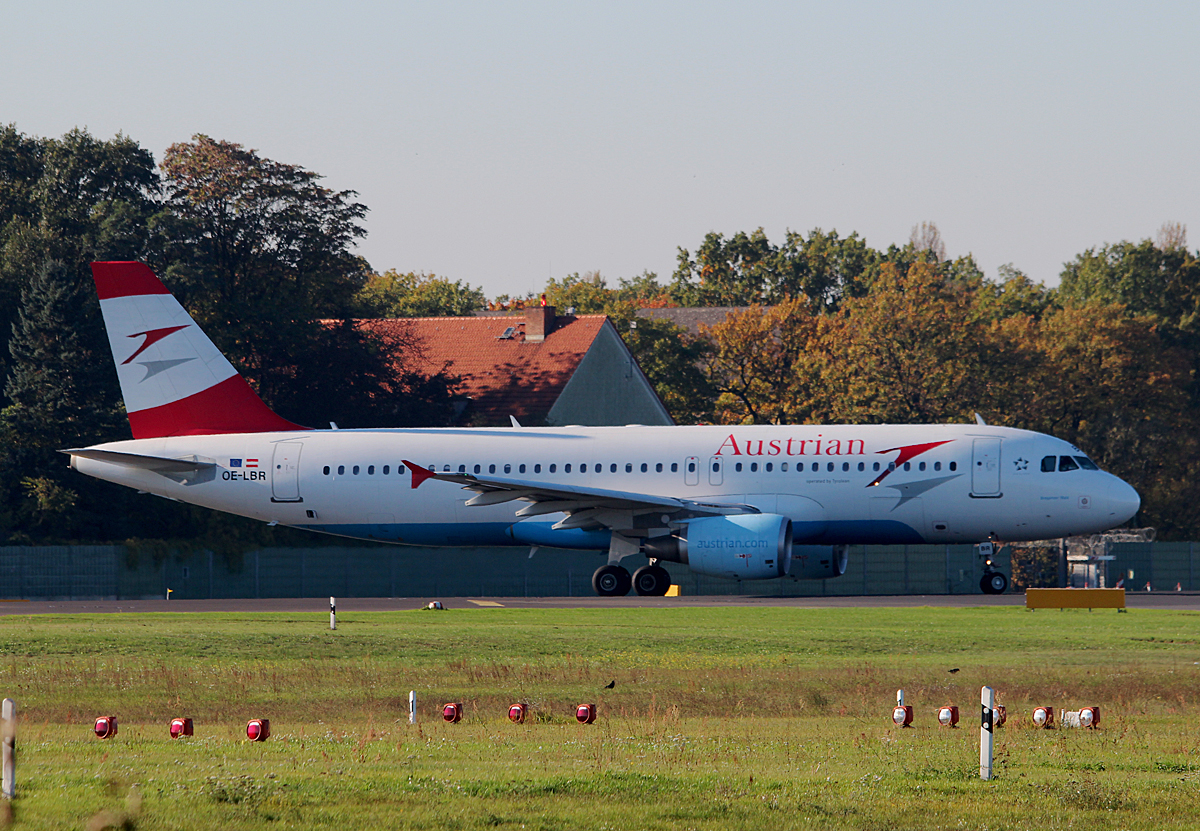 Austrian Airlines A 320-214 OE-LBR kurz vor dem Start in Berlin-Tegel am 19.10.2014