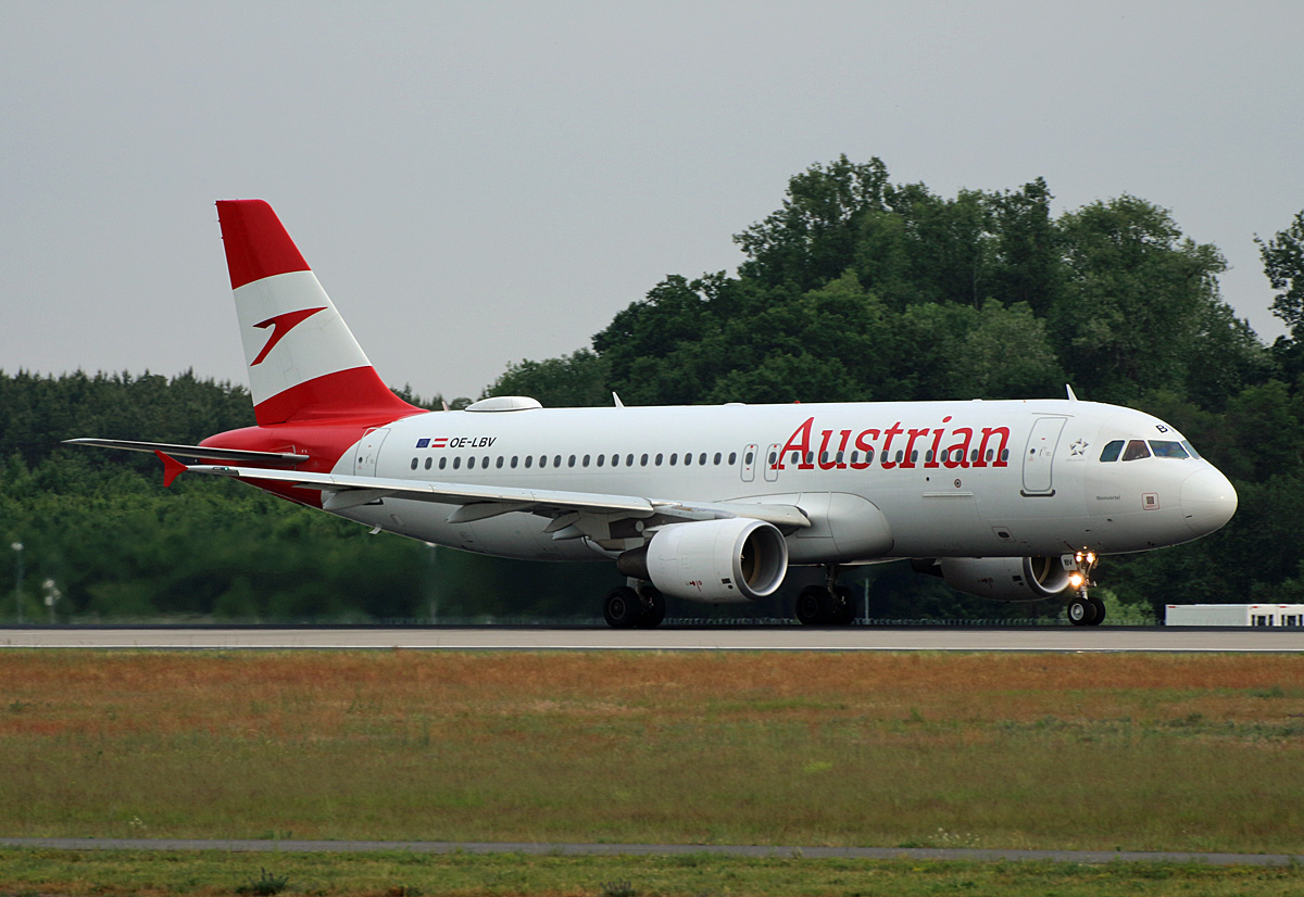 Austrian Airlines, Airbus A 320-214, OE-LBV, BER, 04.06.2022