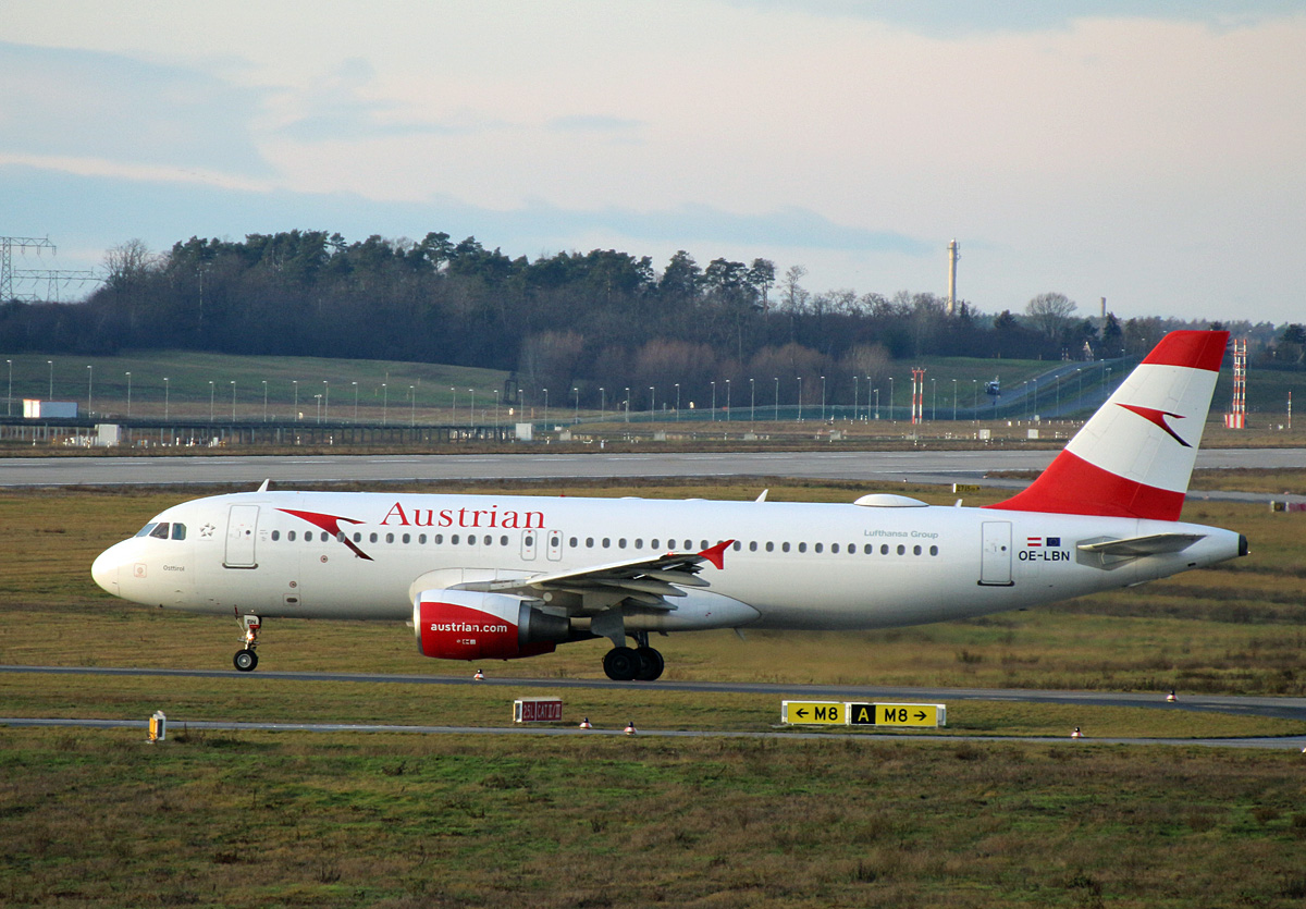 Austrian Airlines, Airbus A 320-214. OE-LBN, BER, 29.12.2022
