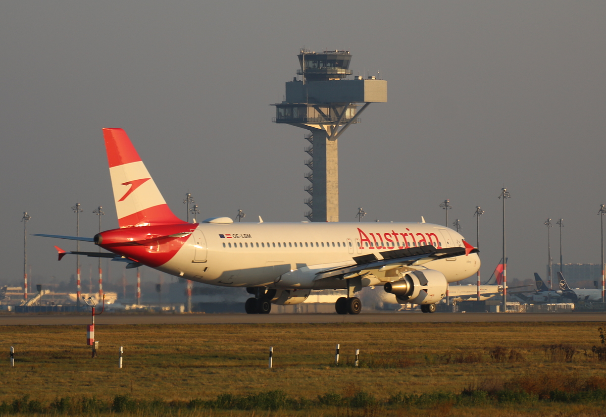 Austrian Airlines, Airbus A 320-214, OE-LBM, BER, 07.11.2025