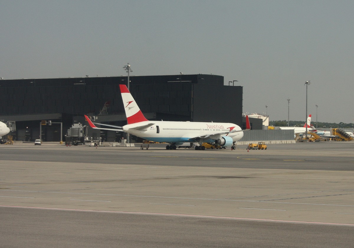 Austrian Airlines, OE-LAZ, (c/n 30331),Boeing 767-3Z9(ER) (WL), 02.07.2015, VIE-LOWW, Wien-Schwechat, Österreich (Taufname :India)
