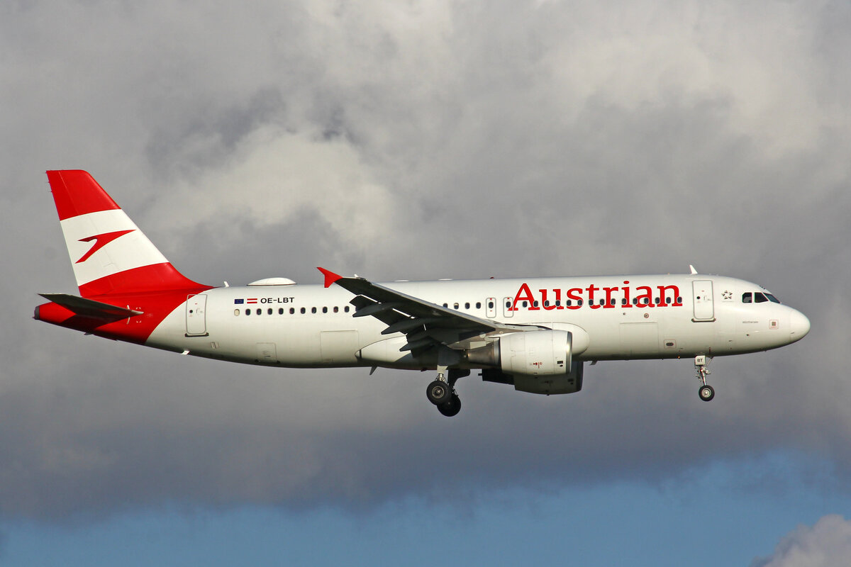 Austrian Airlines, OE-LBT, Airbus A320-214, msn: 1387,  Wörthersee , 26.November 2022, ZRH Zürich, Switzerland.