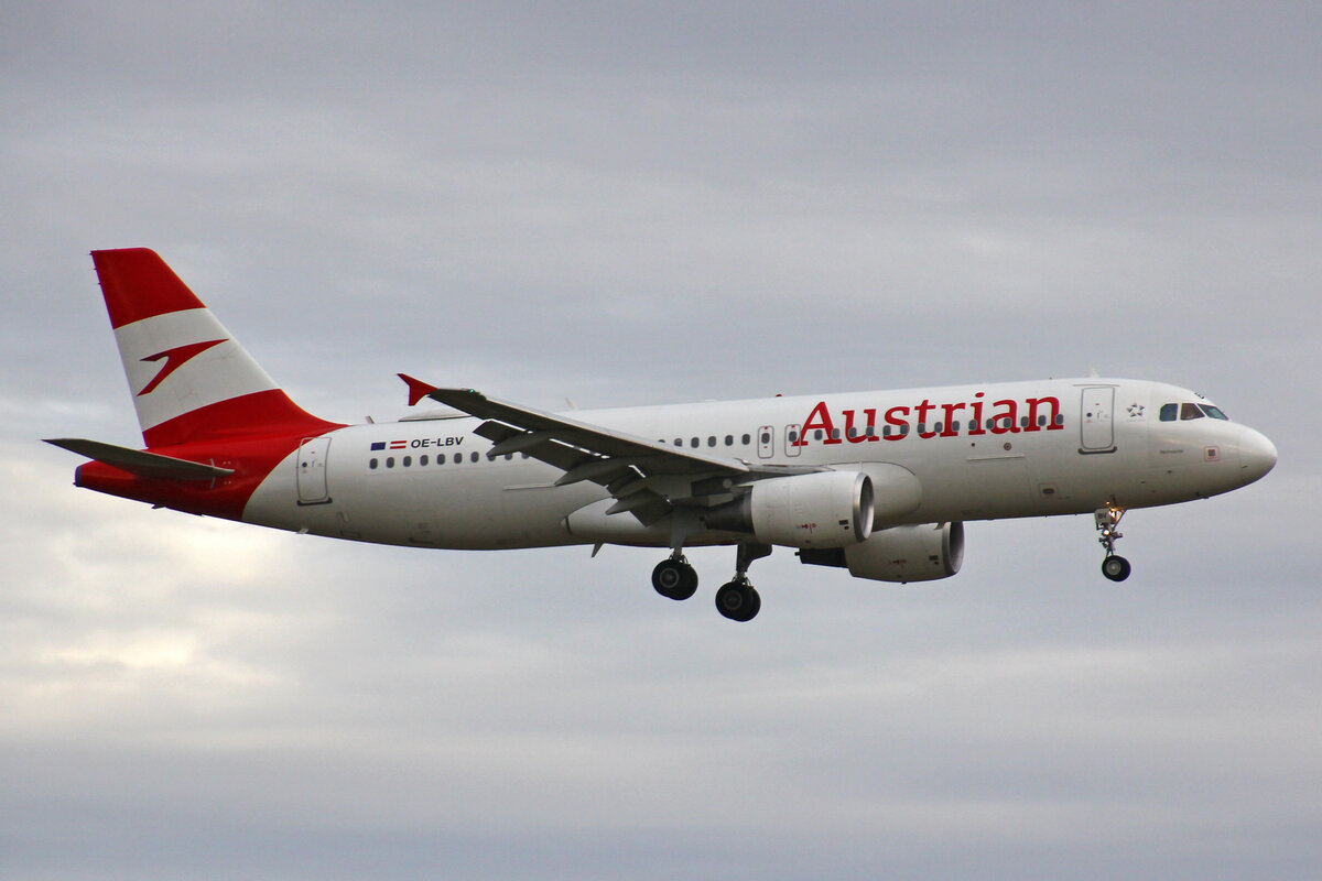 Austrian Airlines, OE-LBV, Airbus A320-214, msn: 1385,  Weinviertel , 02.Januar 2022, ZRH Zürich, Switzerland.