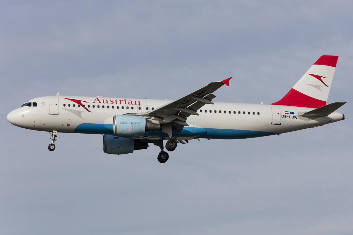 Austrian Airlines, OE-LBW, Airbus, A320-214, 08.11.2015, FRA, Frankfurt, Germany



