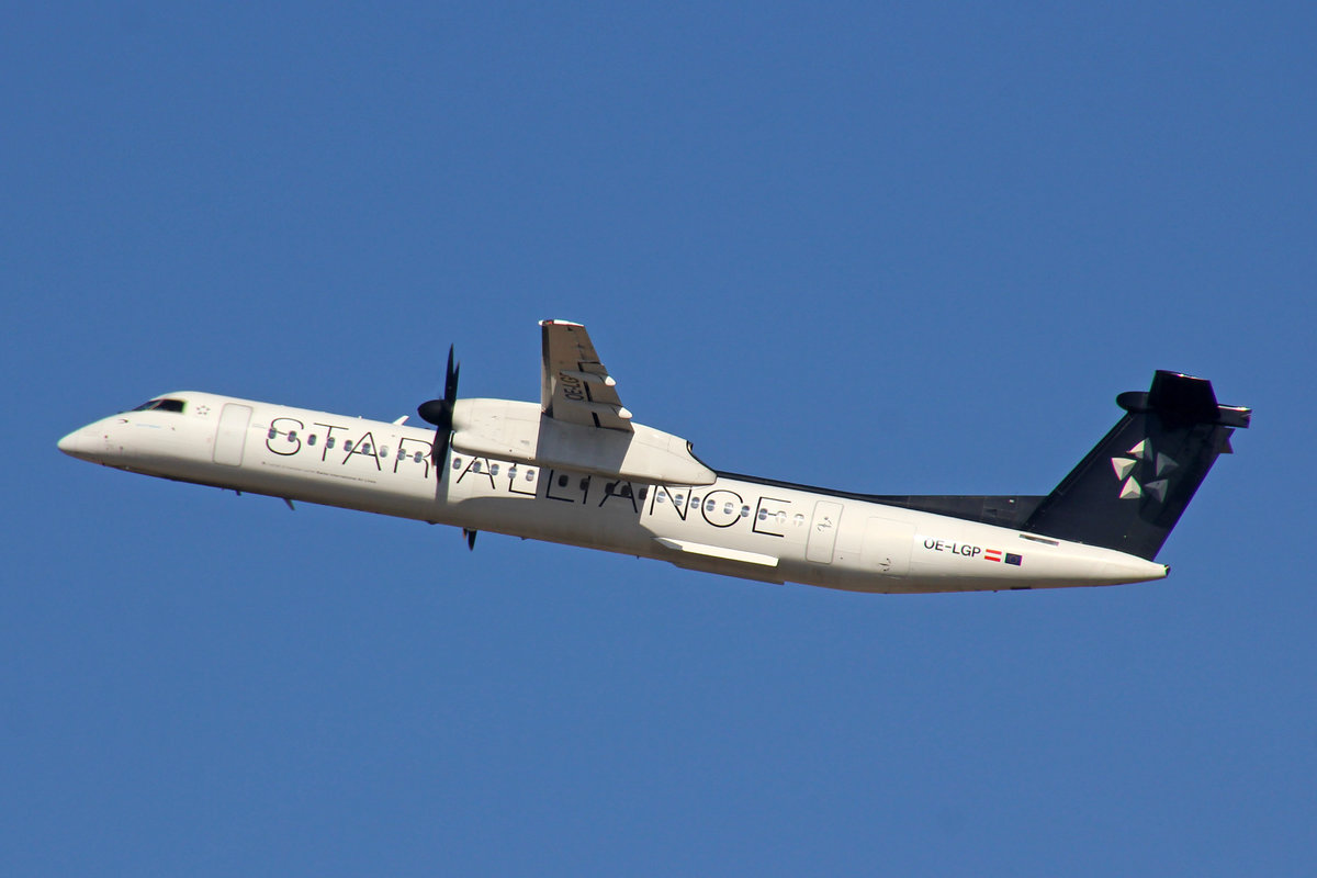 Austrian Airlines, OE-LGP, Bombardier DHC-8-402, msn: 4016,  Spirit of Alpbach , 27.Februar 2019, ZRH Zürich, Switzerland.