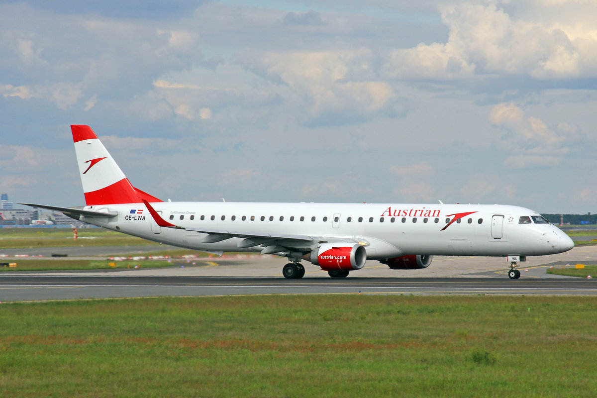 Austrian Airlines, OE-LWA, Embraer ERJ-195LR, 20.Mai 2017, FRA Frankfurt am Main, Germany.