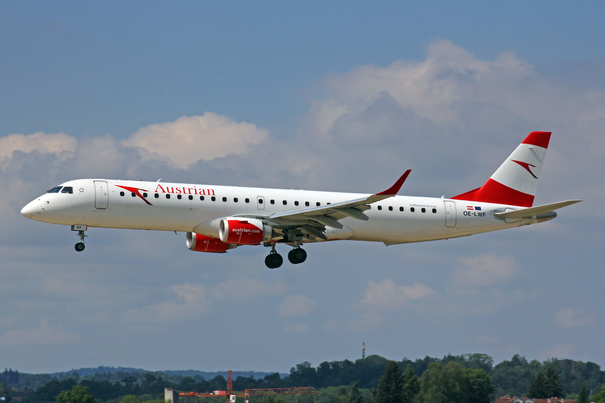 Austrian Airlines, OE-LWF, Embraer EMB-195LR, msn: 19000447, 10.Juli 2022, ZRH Zürich, Switzerland.