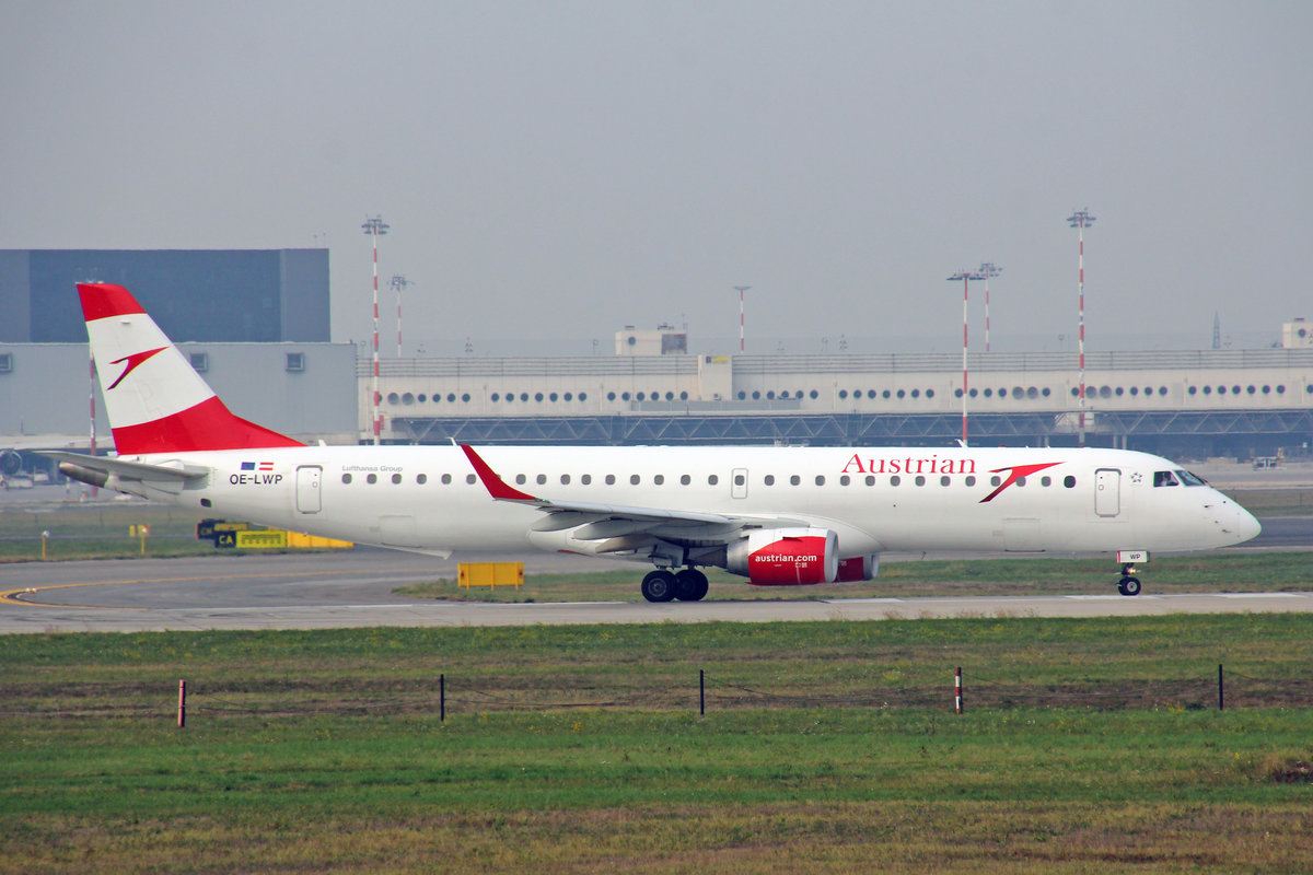 Austrian Airlines, OE-LWP, Embraer ERJ-195LR, msn: 19000558, 16.Oktober 2018, MXP Milano-Malpensa, Italy.