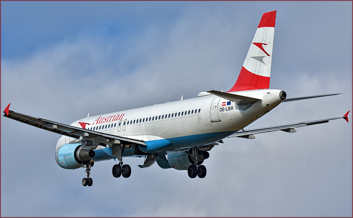 Austrian OE-LBR; Airbus A320: Maribor MBX, Trainingsflug; 31.1.2018