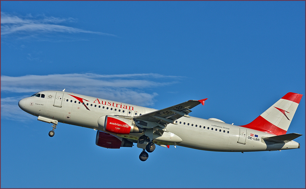 Austrian OE-LBR; Airbus A320; Maribor Flughafen MBX, Trainingsflug: 4.12.2018