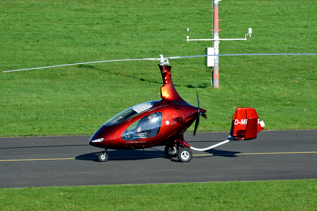 Auto Gyro, Cavalon GY-500, D-MMMB, auf dem Rollweg in EDKB - 23.10.2015