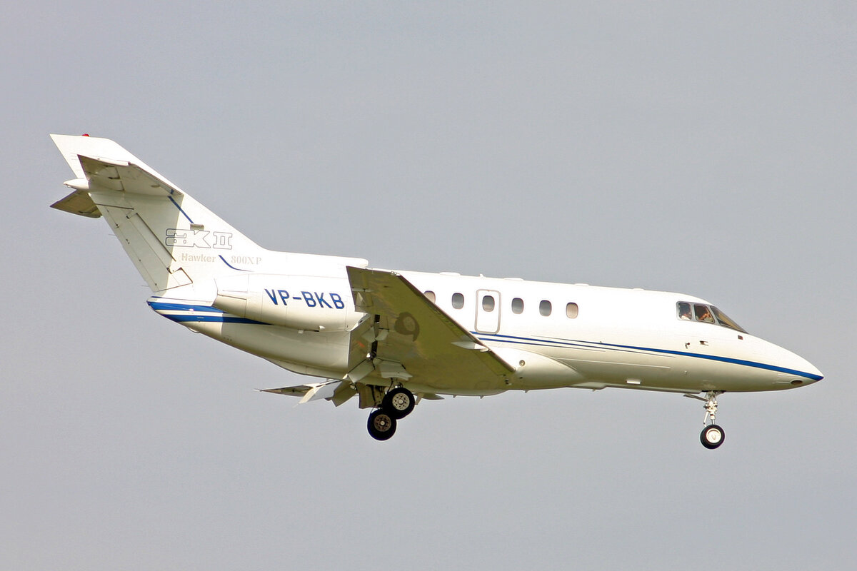 AVCON Air Charter, VP-BKB, Beechcraft Hawker 800XP, msn: 258539, 19.April 2006, ZRH Zürich, Switzerland.