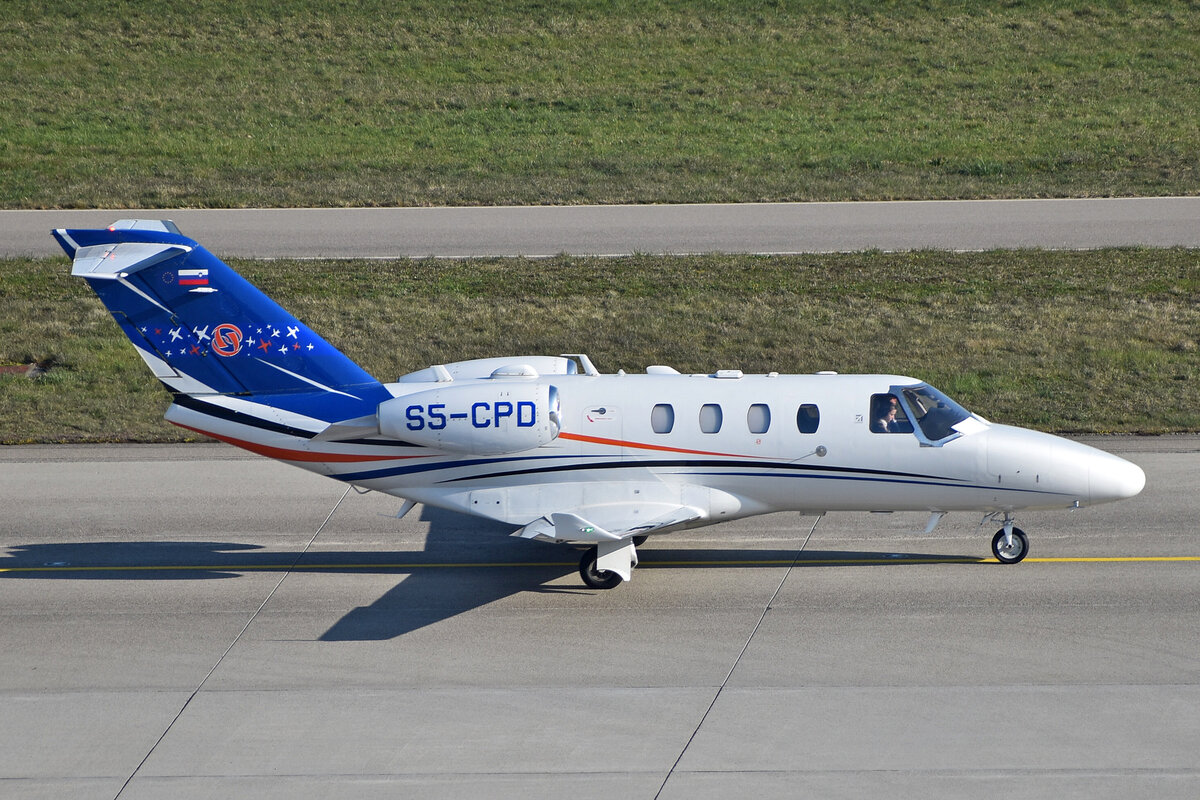 Aviator, S5-CPD, Cessna 525 Citation M2, msn: 525-0918, 03.April 2026, ZRH Zürich, Switzerland.