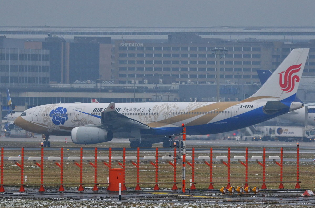 B-6076 Air China Airbus A330-243  , FRA , 04.12.2017