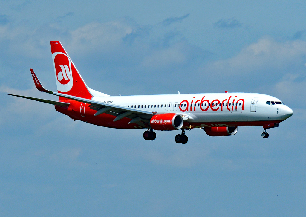 B 737-800 Air Berlin, D-ABMV final CGN - 10.07.2016