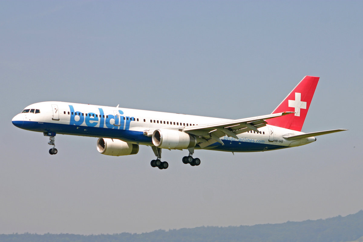 Belair Airlines, HB-IHS, Boeing 757-2G5, msn: 30394/922,  Horizonte ,  02.Juni 2005, ZRH Zürich, Switzerland.