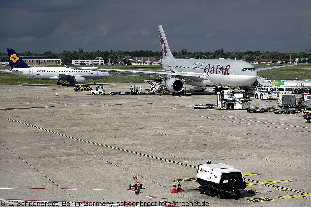 Berlin Tegel TXL, Qatar Airways  Airbus A330-200 A7-AFL,  Lufthansa Airbus A A319-114 D-AILI, 14.08.2014