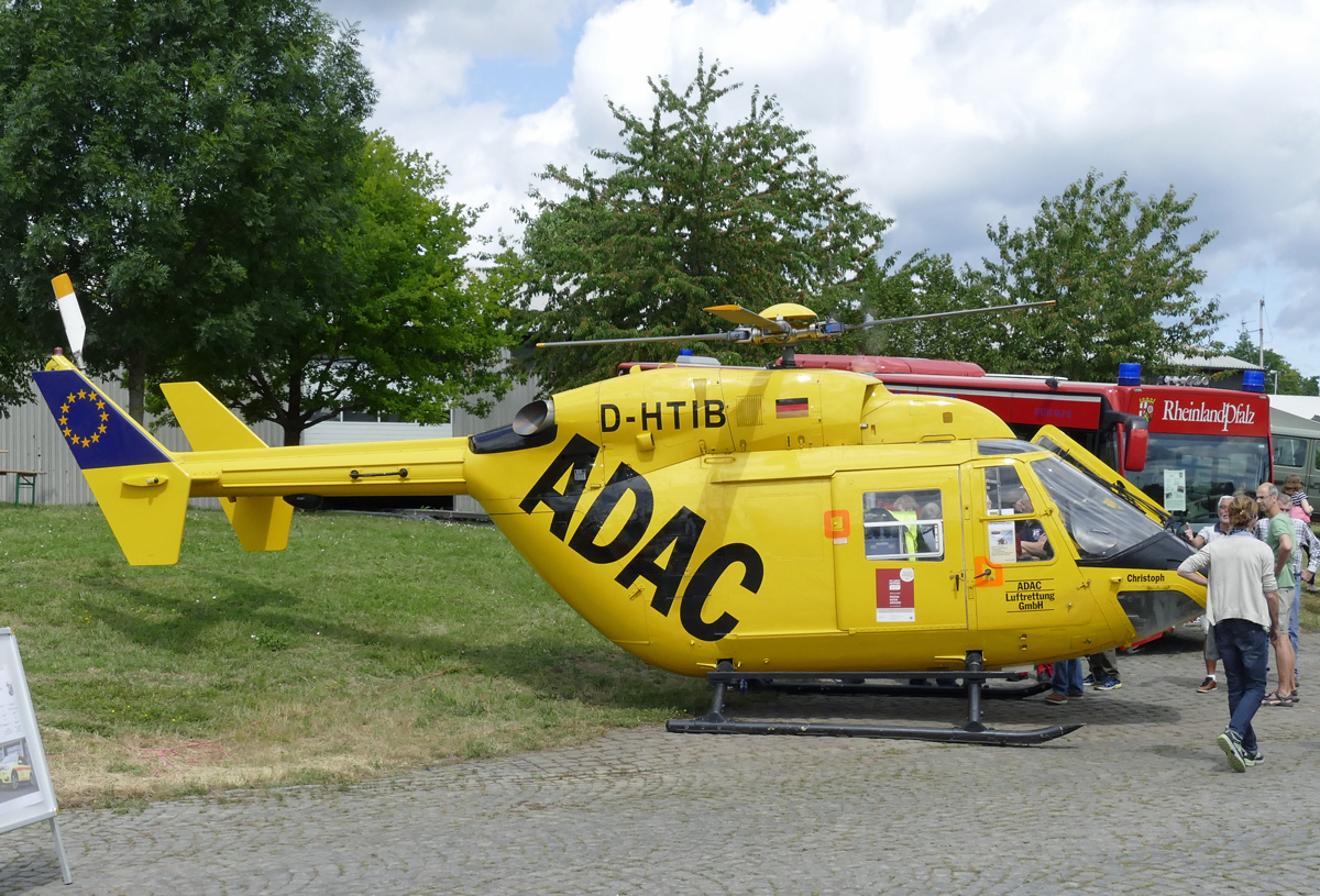 BK-117 ADAC D-HTIB als Ausstellungsstück beim Tag der Bundeswehr in Koblenz - 15.06.2019