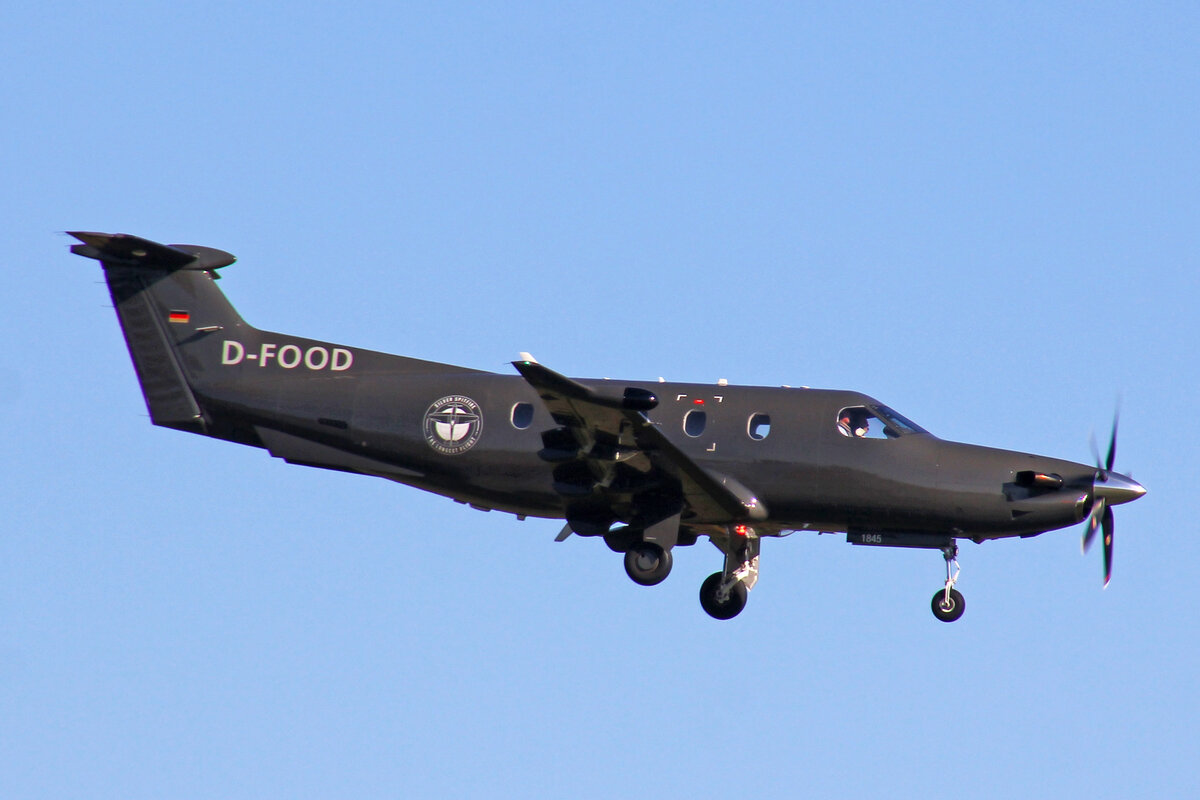 Blackbird Air Charter, D-FOOD, Pilatus, PC-12/47E, msn: 1845, 23.Oktober 2021, ZRH Zürich, Switzerland.