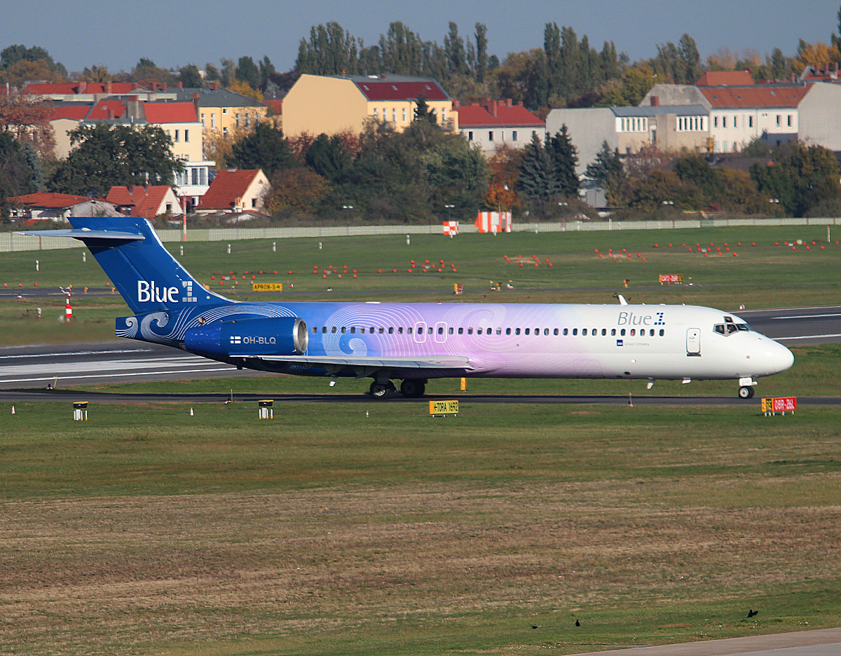 Blue 1 B 717-2CM OH-BLQ bei der Ankunft in Berlin-Tegel am 19.10.2013