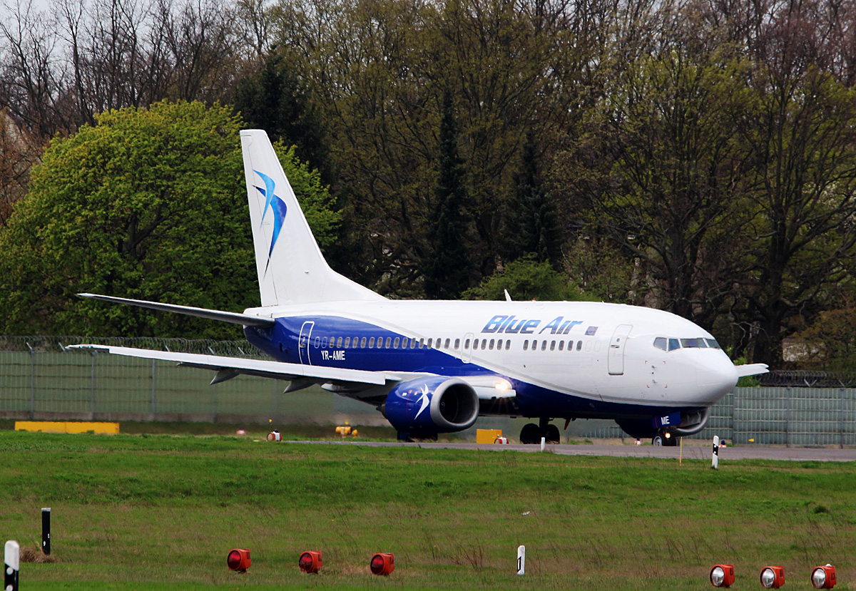 Blue Air , Boeing B 737-530, YR-AME, TXL, 14.04.2017
