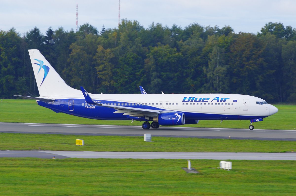 Blue Air  Boeing 737-800, YR-BMN, 17.10.2020 Hamburg-Fuhslbüttel