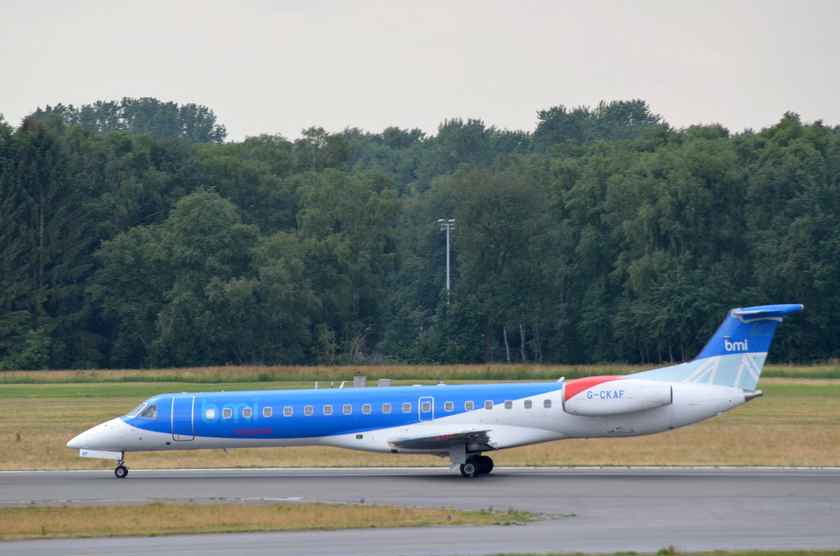 bmi regional Embraer ERJ-145EP G-CKAF nach der Landung am Airport Hamburg Helmut Schmidt am 18.06.18