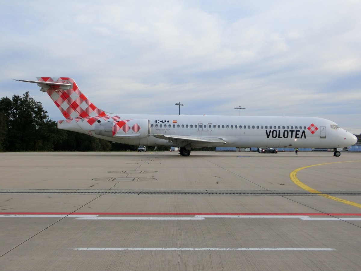Boeing 717-2BL - V7 VOE Volotea Airlines - EC-LPM - 10.2014 - CGN