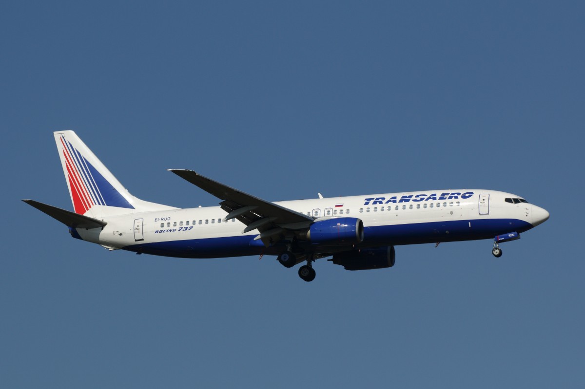 Boeing 737-800, Transaero Airlines (EI-RUG), Frankfurt, 04.10.2014. 