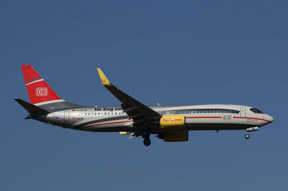Boeing 737-800, Tuifly,  DB Air One  (D-ATUE), Frankfurt, 04.10.2014. 