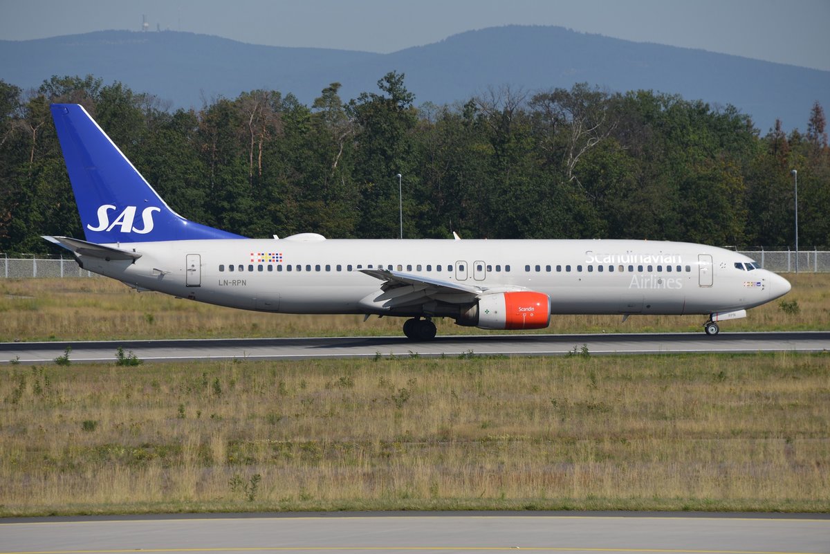 Boeing 737-883 - SK SAS SAS Scandinavian Air System 'Bergfora Viking' - 30470 - LN-RPN - 23.08.2019 - FRA