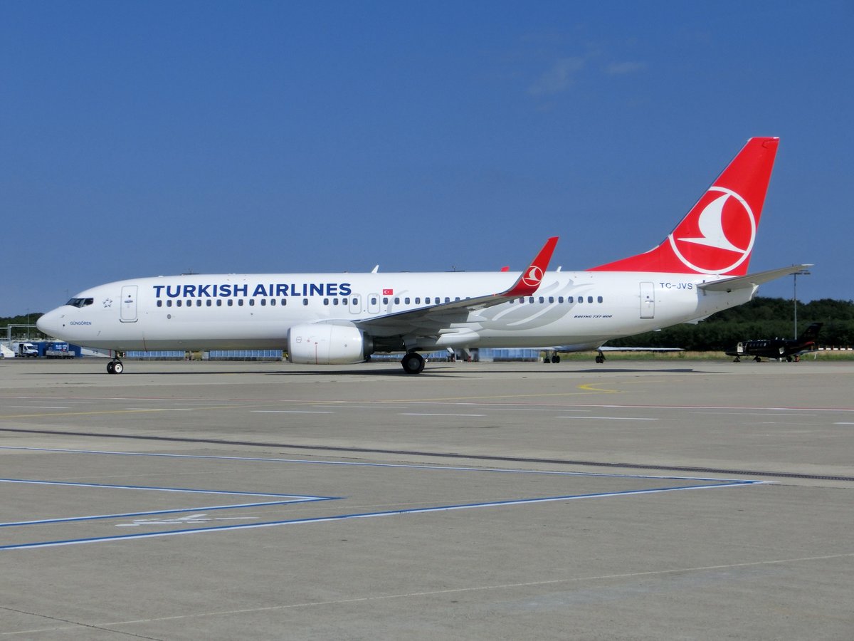 Boeing 737-8FS(W) - TC THY Turkish Airlines 'Güngören' - 60021 - TC-JVS - 31.08.2016 - EDDK