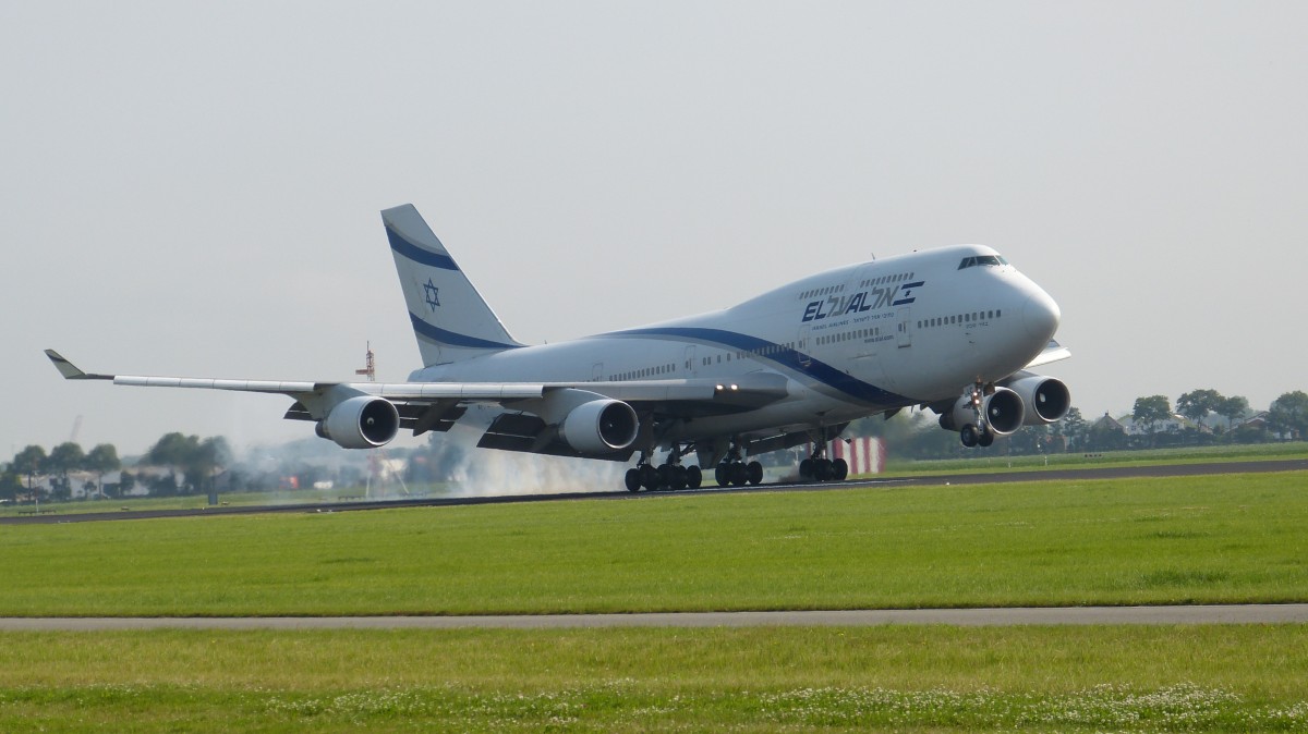 Boeing 747-458 der El Al Israel Airliners am 05.07.2013 in Amsterdam.