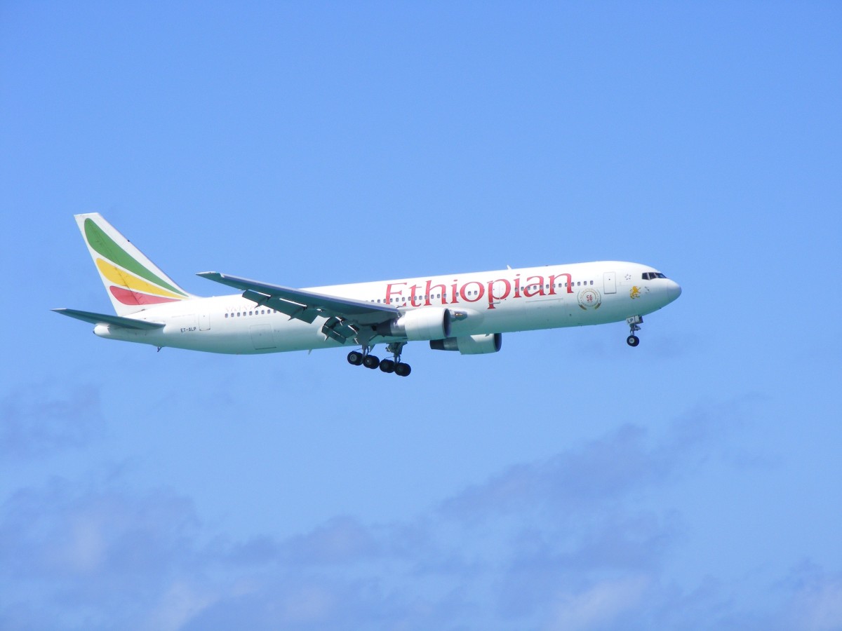 Boeing 767, ET-ALP, Ethiopian Airlines, Seychelles International Airport (SEZ) 1.10.2015