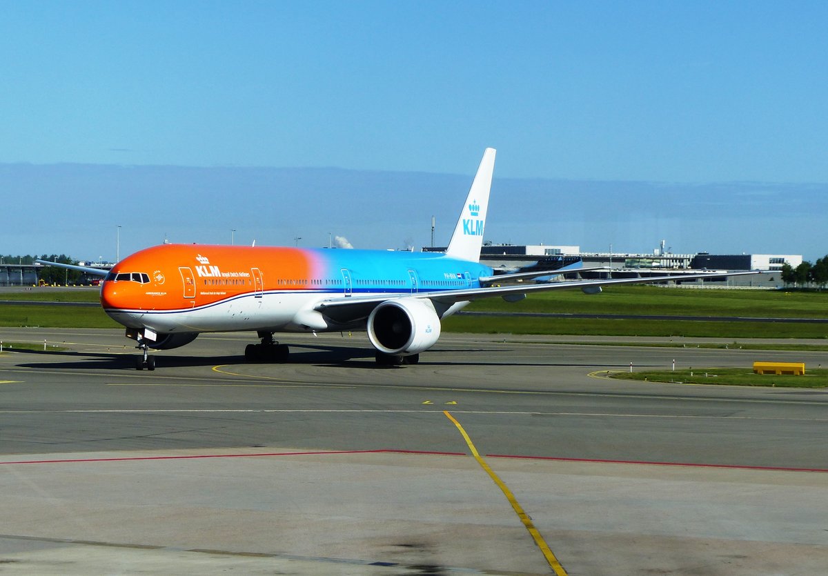 Boeing 777-306-ER, PH-BVA, KLM, Amsterdam-Schiphol (AMS), 25.5.2017