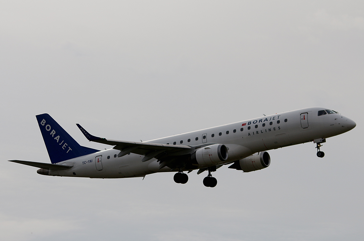 BoraJet, ERJ-190-100LR, TC-YAI, TXL, 04.09.2016