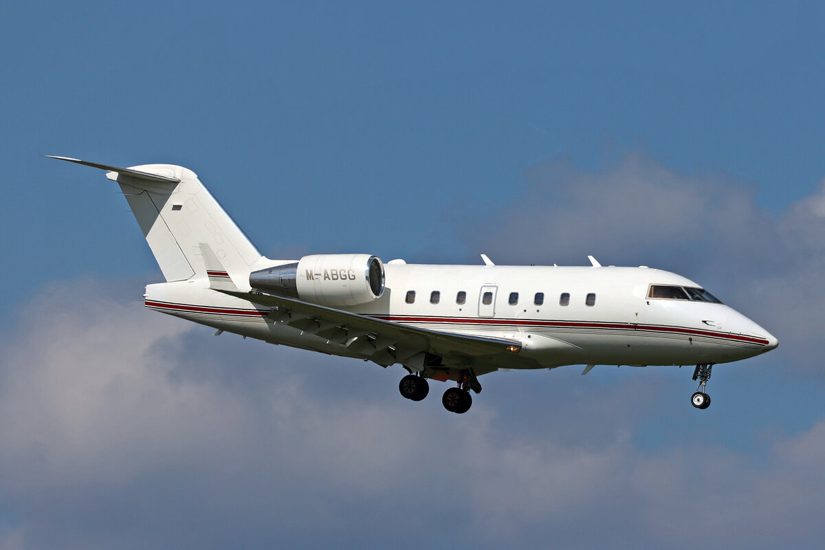 Bothwell Ltd., M-ABGG, Bombardier Challenger 604, msn: 5450, 24.August 2025, ZRH Zürich, Switzerland.