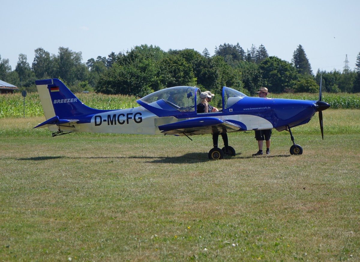 Breezer Aircraft B400 Club am Flugplatz Bad Wörishofen(26.07.2015)