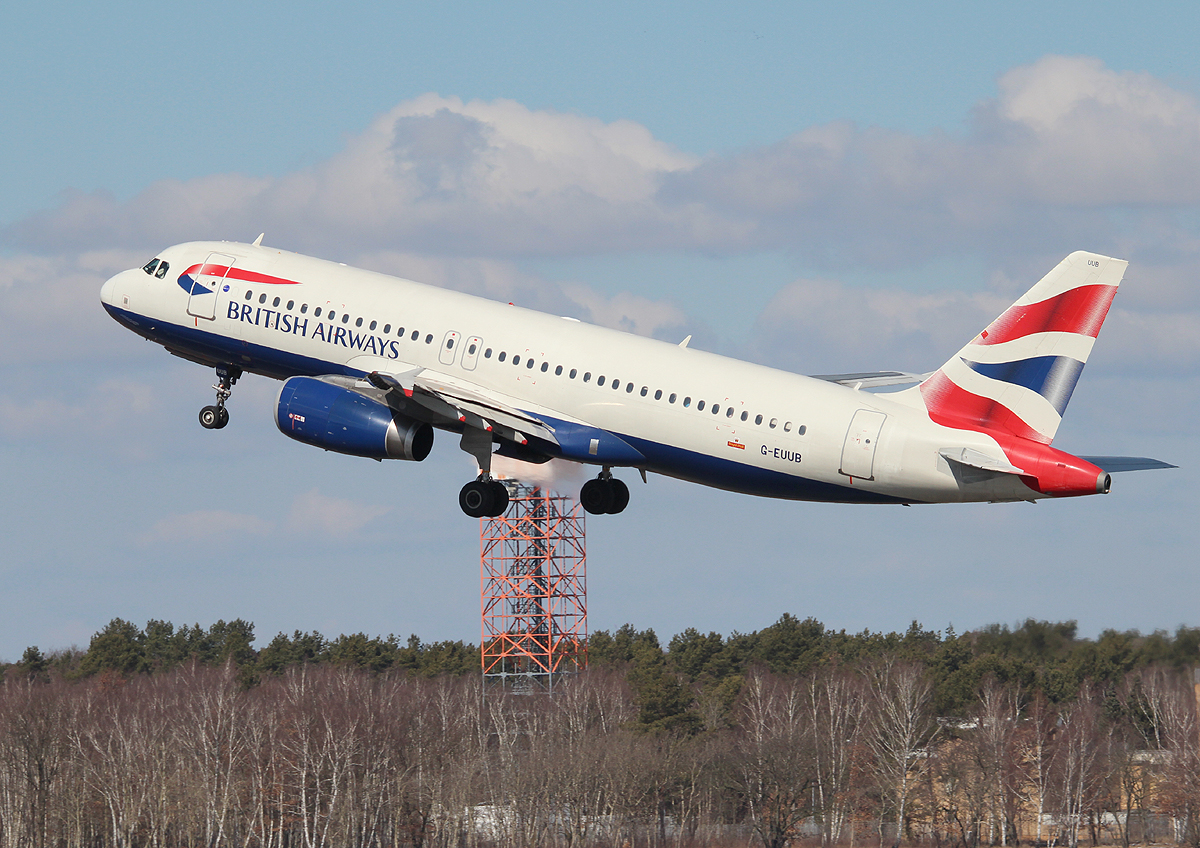 British Airways A 320-232 G-EUUB beim Start in Berlin-Tegel am 07.04.2013