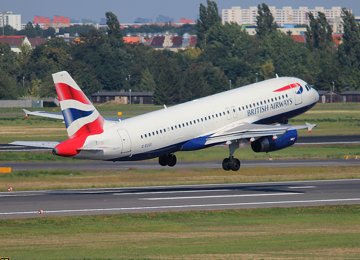 British Airways A 320-232 G-EUUI beim Start in Berlin-Tegel am 06.09.2013