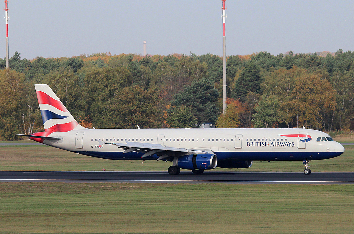 British Airways A 321-231 G-EUXC nach der Landung in Berlin-Tegel am 19.10.2013