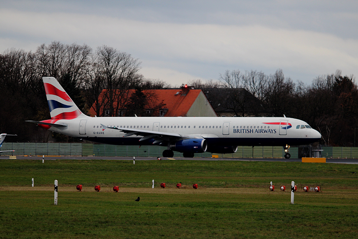 British Airways A 321-231 G-EUXE kurz vor dem Start in Berlin-Tegel am 29.11.2015