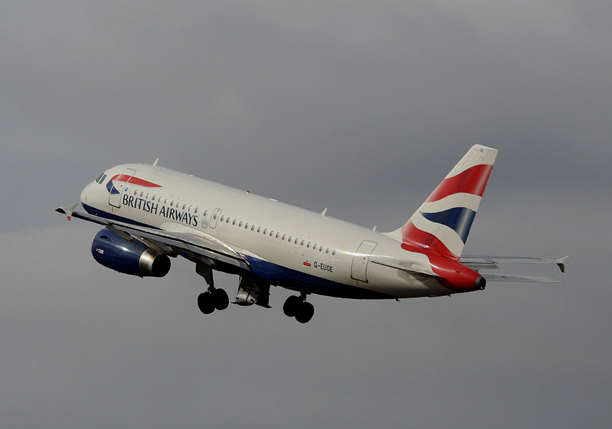 British Airways, Airbus A 319-131, G-EUOE, TXL, 16.03.2017