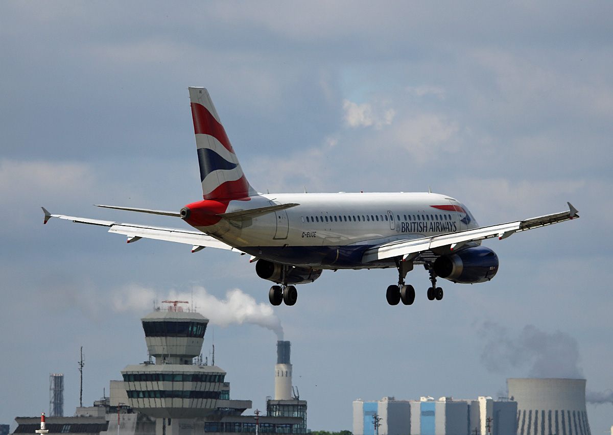 British Airways, Airbus A 319-131, G-EUOE, TXL, 25.05.2017