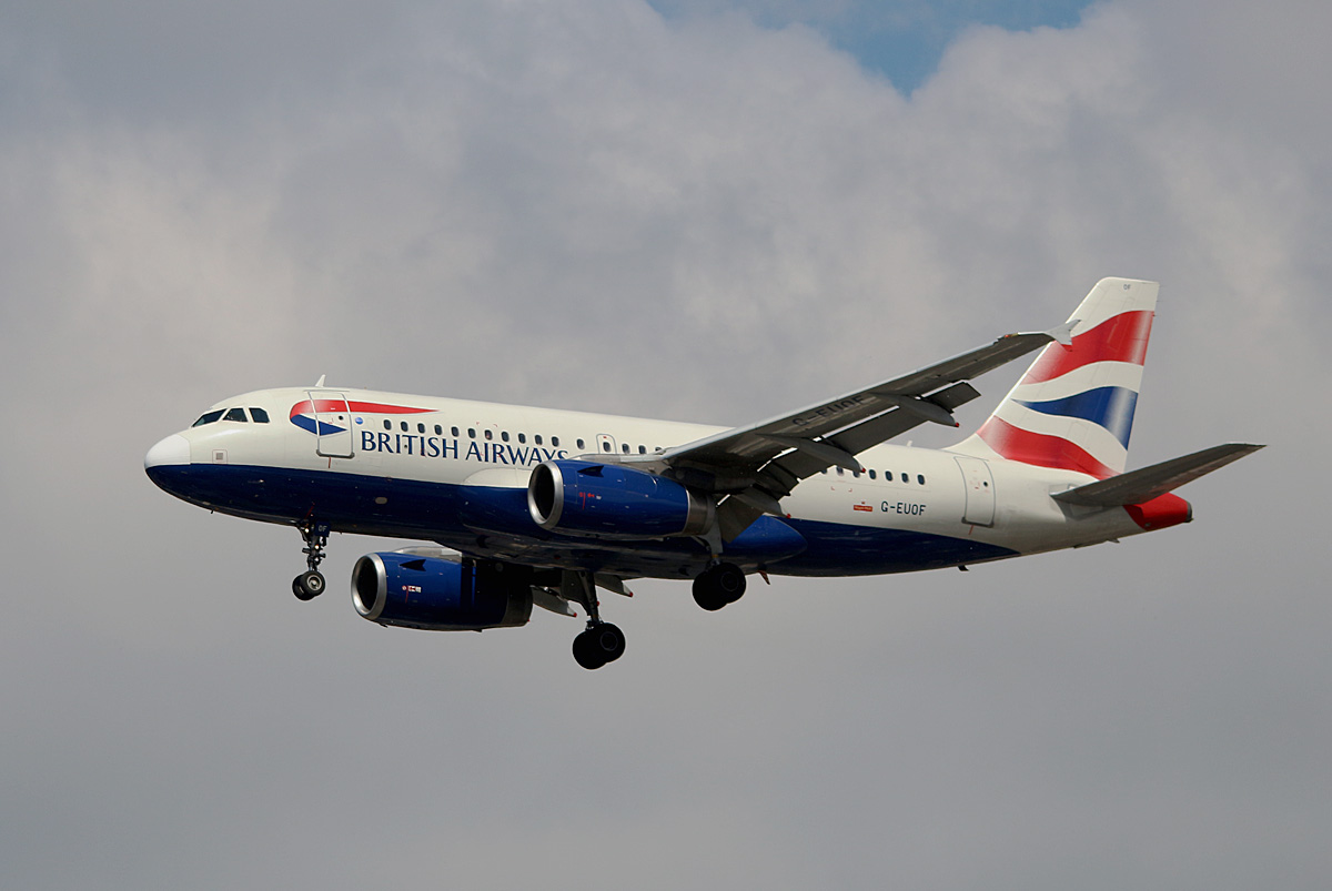 British Airways, Airbus A 319-131, G-EUOF, TXL, 26.05.2017