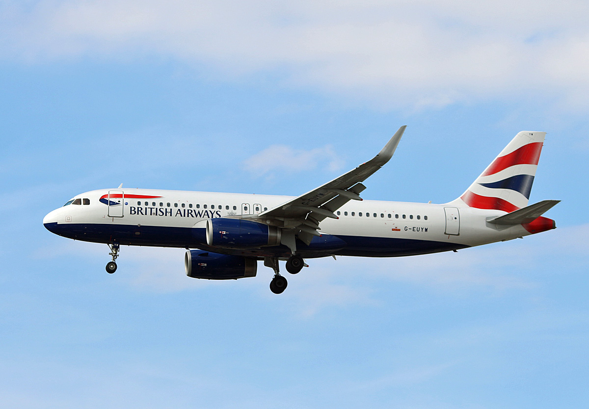 British Airways, Airbus A 320-232, G-EUYW, TXL, 18.08.2018
