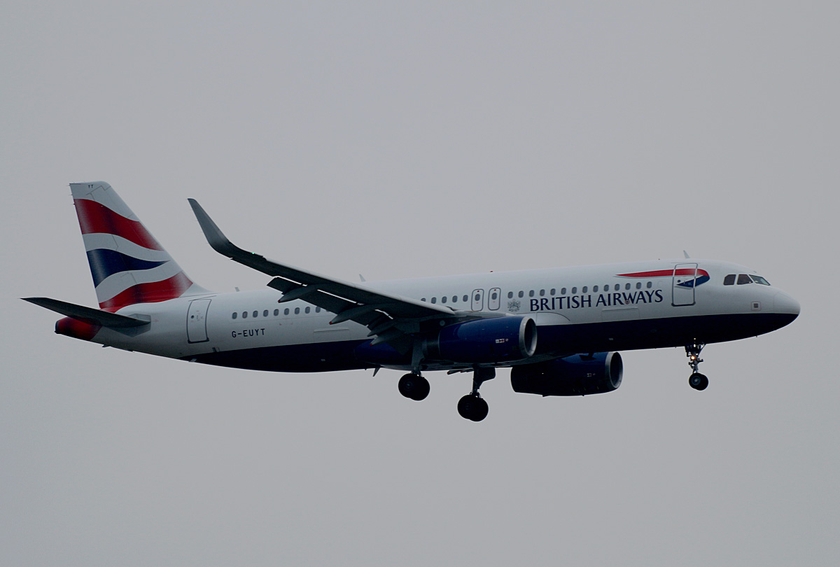 British Airways, Airbus A 320-232, G-EUYT, BER, 14.11.2021
