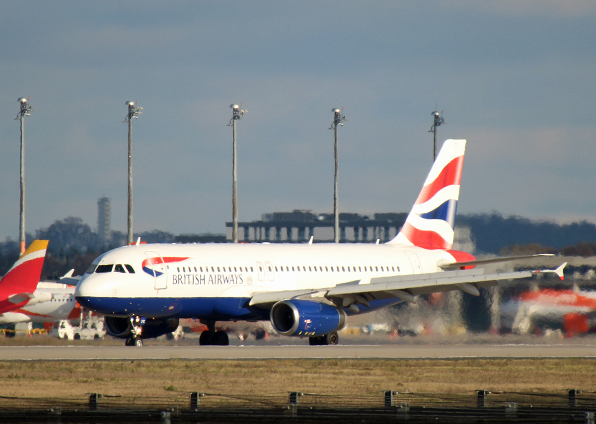 British Airways, Airbus A 320-232, G-EUYC, BER, 26.11.2023